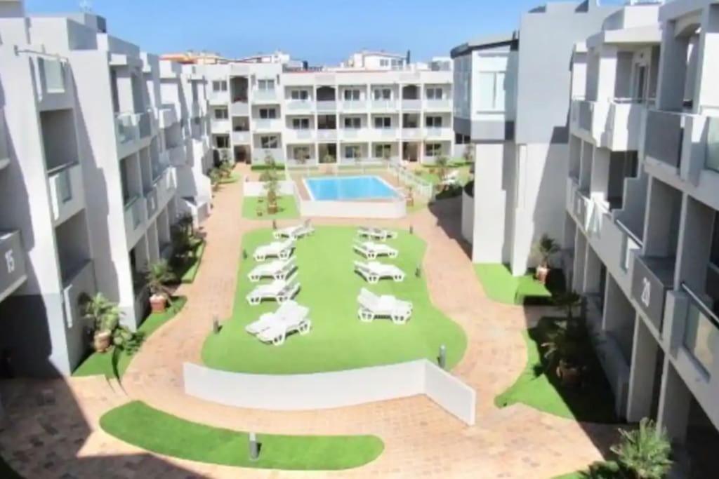 Tutti Frutti Con Piscina, Terraza Soleada Privada, Primera Planta Y Wi-Fi Corralejo Exterior photo